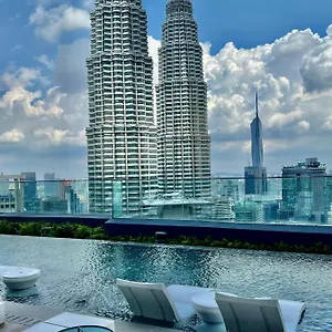 Star Klcc By Fzb Apartamento
